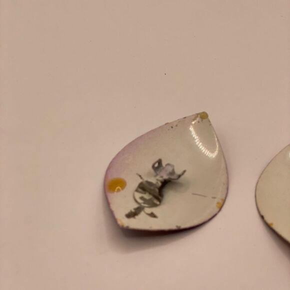 Vintage 1980’s Enamel, Glitter, and textured Earrings Clip-ons - Picture 9 of 10